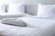 POŚCIEL HOTELOWA BIAŁA 200x220 ADAMASZEK + 2x 50x70 150g 50% baw. 50%poliester (7)