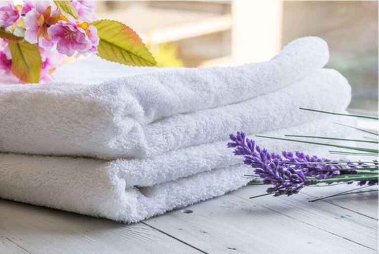 RĘCZNIK HOTELOWY 50x100cm, 550g/m2, 100% BAWEŁNA CHŁONNY - BIAŁY (2)